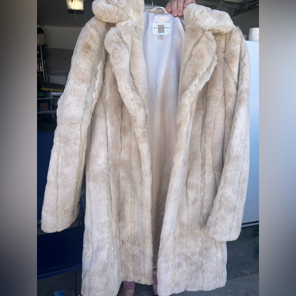 Gallery Fluffy Coat